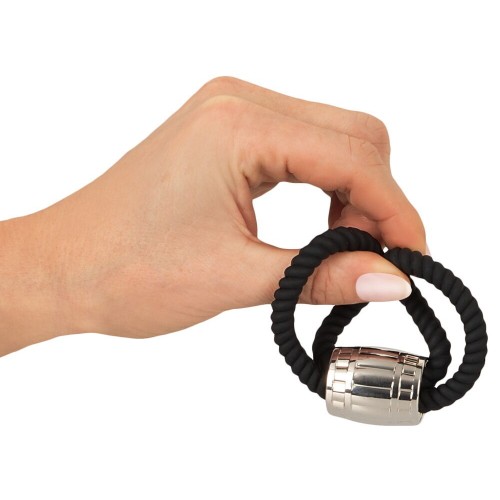 Rebel Heavy Rope Cock Strap svart dubbelloop i silikon med glidande metallvikt 87g för penis och pung