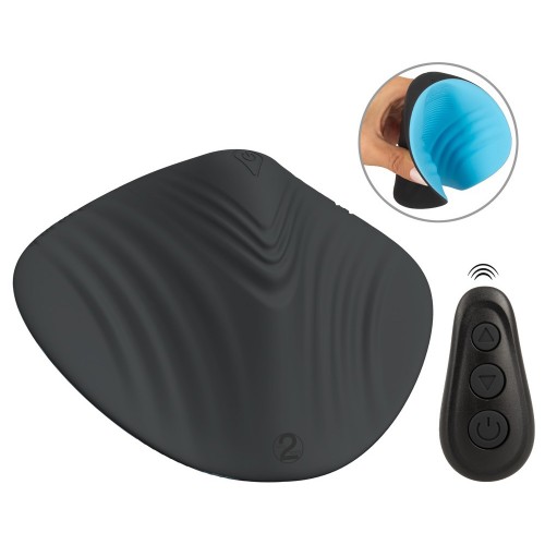 Couples Choice Lay-On Remote Control Couple Vibrator fjärrstyrd ridleksak med 2 motorer och anatomiskt formade stimulationsvågor för fitta och klitoris
