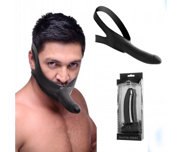 Face Fuck Strap On Mouth Gag i latex – bondage gag för dominans och maktspel med solid dong