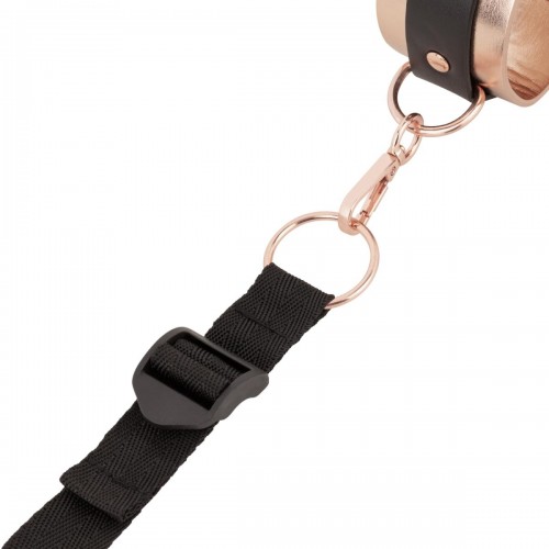 Rosy Gold Under The Mattress Restraint Bondage Set – lyxigt sängbondage med roseguld-detaljer och justerbara bojor för handleder och fotleder